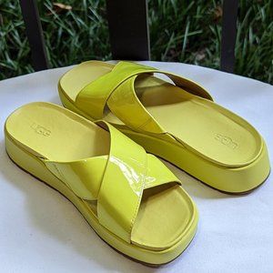 UGG Emily Platform Slide Sandal in Margarita Size 5.5
